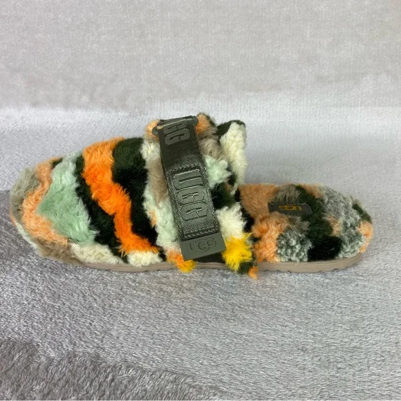 UGG Fluff It Cali Collage Slippers Shoes Mens Size 10 Green Camo Clog Adjustable - Picture 2 of 10